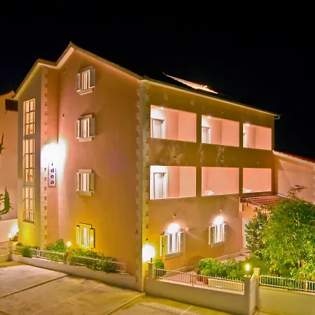 Midea Apartamento Supetar