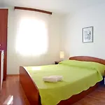 Midea
