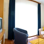 アパート Midea スペタル