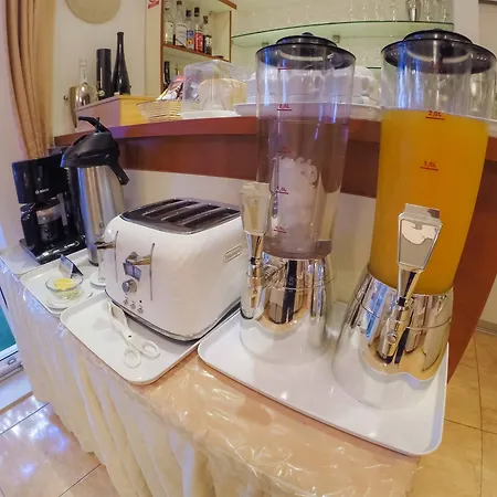 Midea Supetar