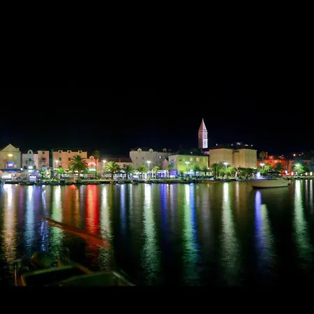 アパート Midea *