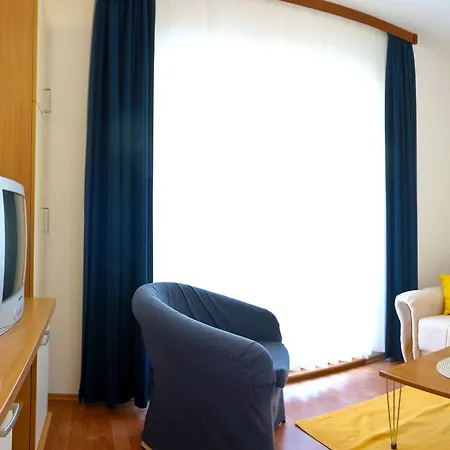 アパート Midea スペタル