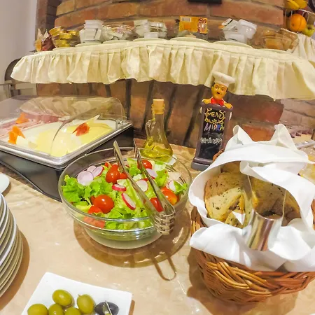 Midea アパート *