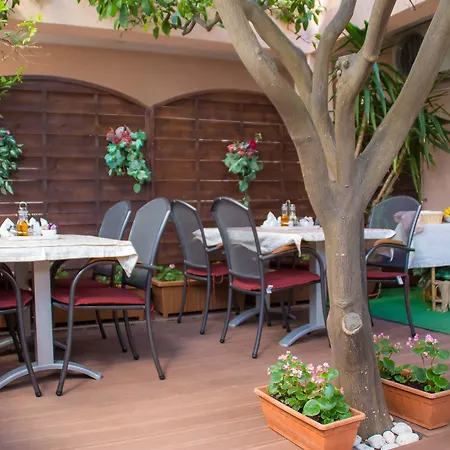 アパート Midea *