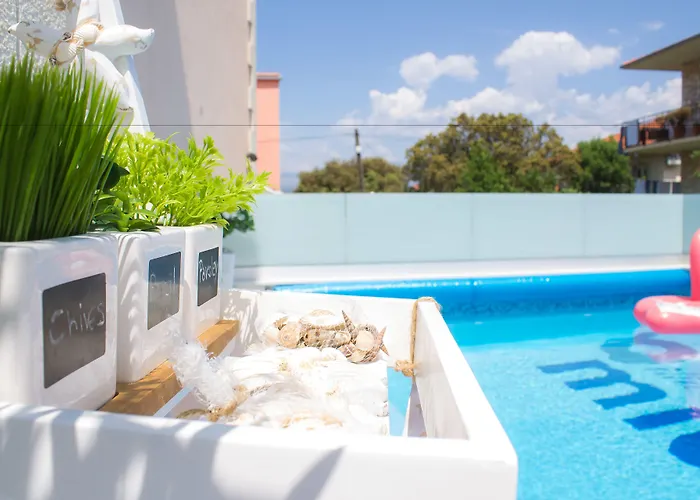 Midea Lägenhet Supetar