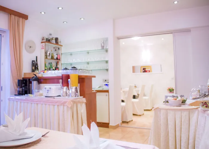 Midea Lägenhet Supetar