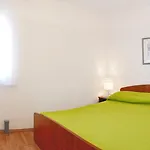 Midea * Supetar